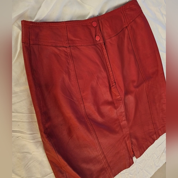 Vintage leather skirt red size 10 - Picture 3 of 13